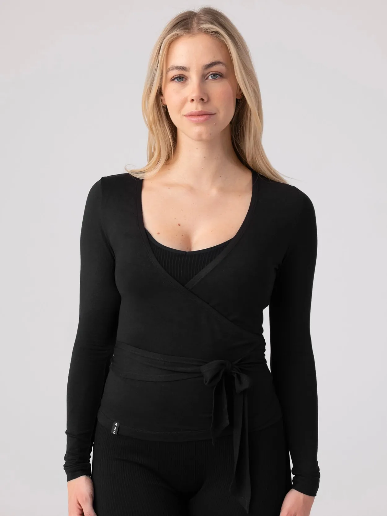 Blake Wrap Longsleeve Ballerina Top: Weich & elegant