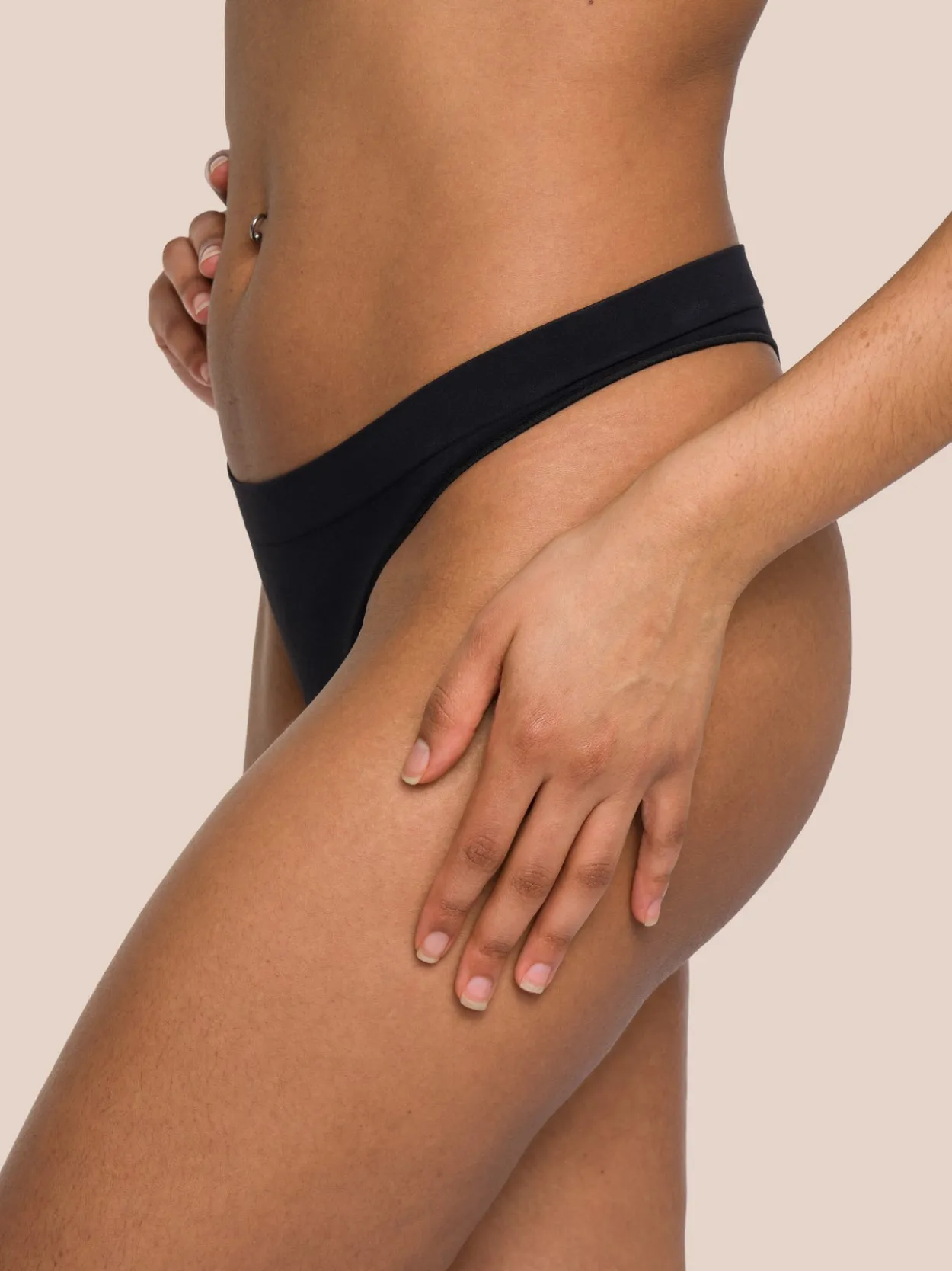 Cloudy Thong Set Deluxe - Black