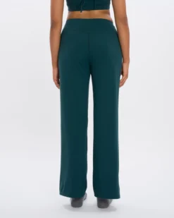 Eve Wideleg Set - Cayenne