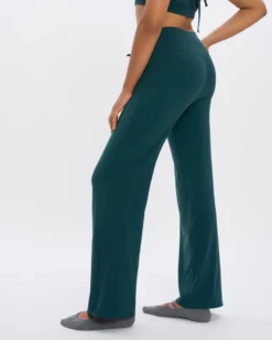 Eve Wideleg Set - Cayenne